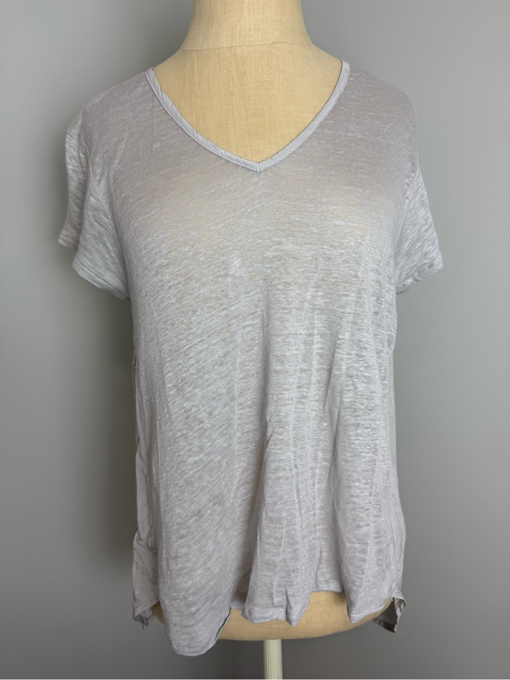 Acrobat Light Gray V-Neck Short Sleeve Silk & Cotton Tee
